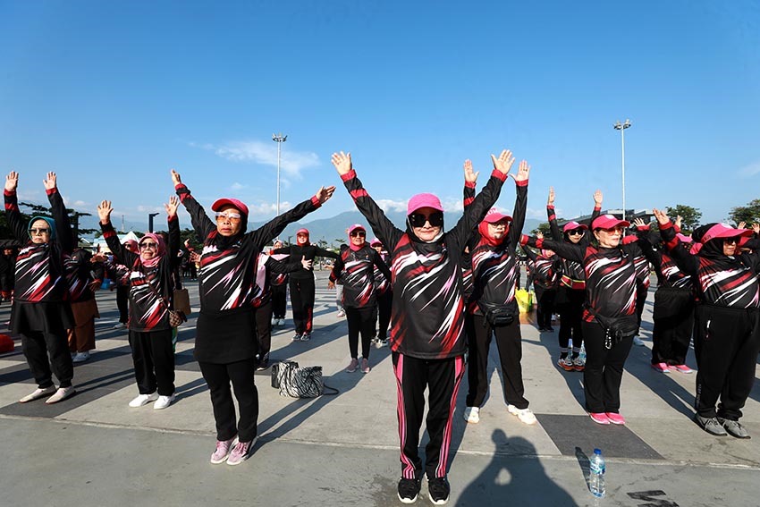 FESTIVAL OLAHRAGA LANSIA (1)